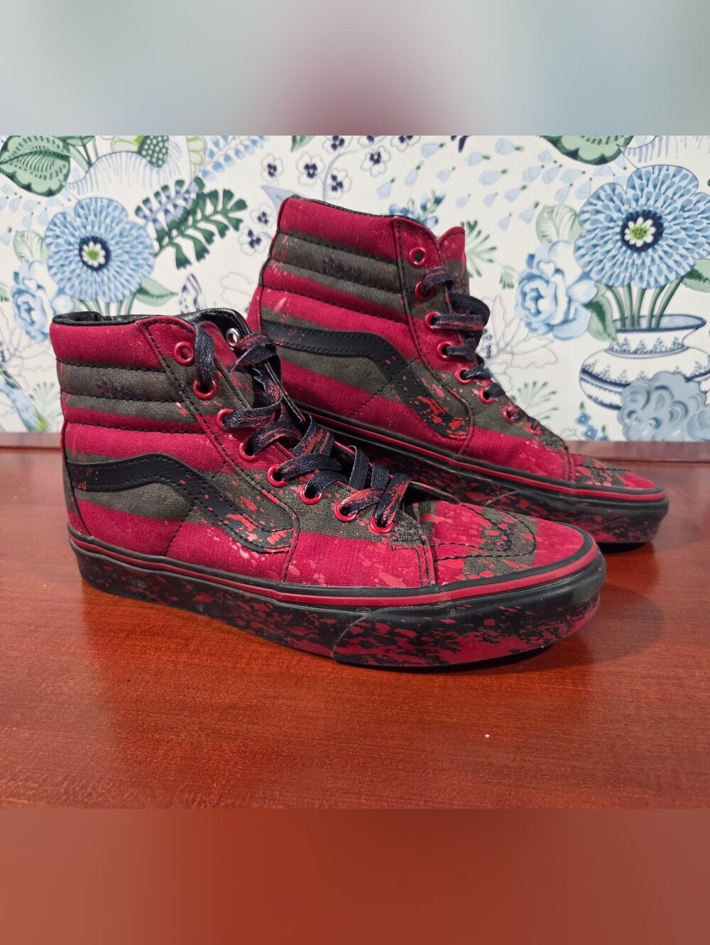Vans x A Nightmare on Elm Street Sk8-Hi Freddy Krueger 7.5/9